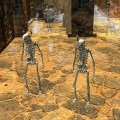 SkeletteTempelAltesVolk.jpg